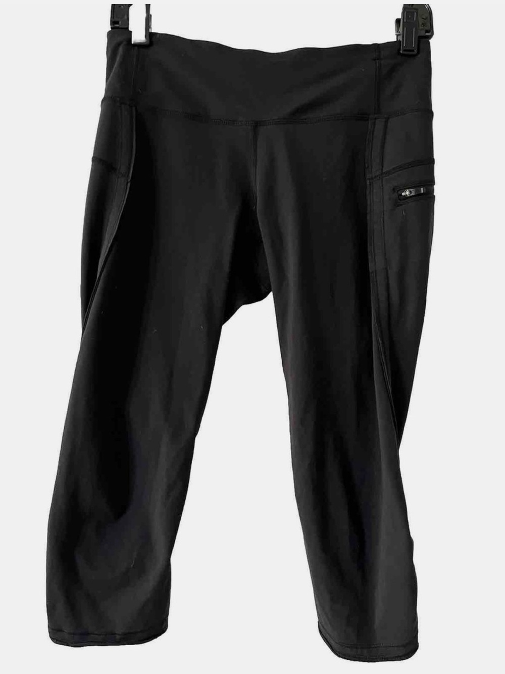 Lululemon Black Capri Women’s Leggings Size 10 Pull Over Pockets